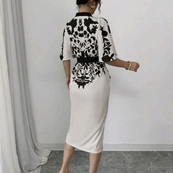 Elegant Black and Gray Floral Dress - Picture 2 of 7